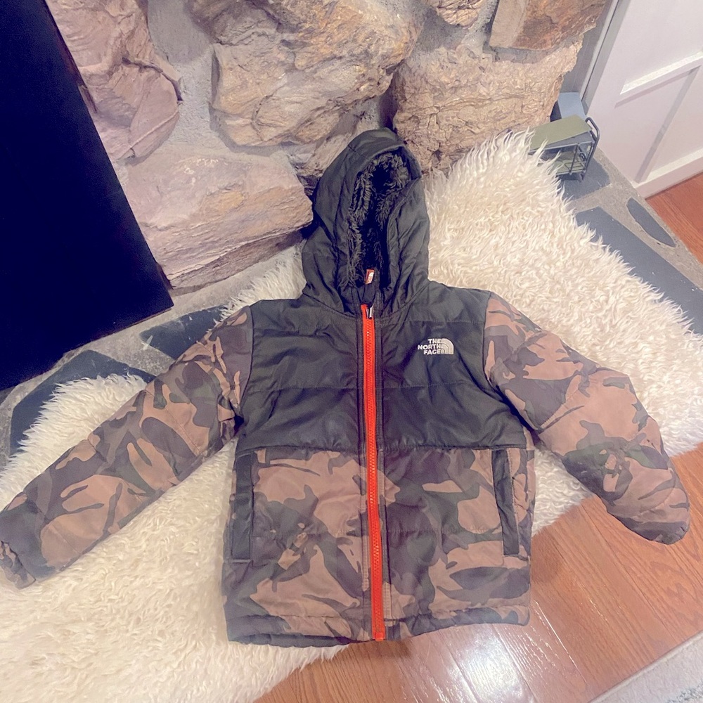 The North Face Kids’ Reversible Mt Chimbo Full-Zip Hooded Jacket Size 4